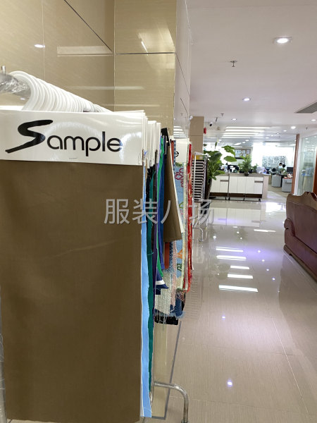 衣拾贰服饰设计-第5张图片