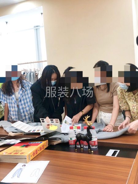 广州衣拾贰服装设计公司-第5张图片