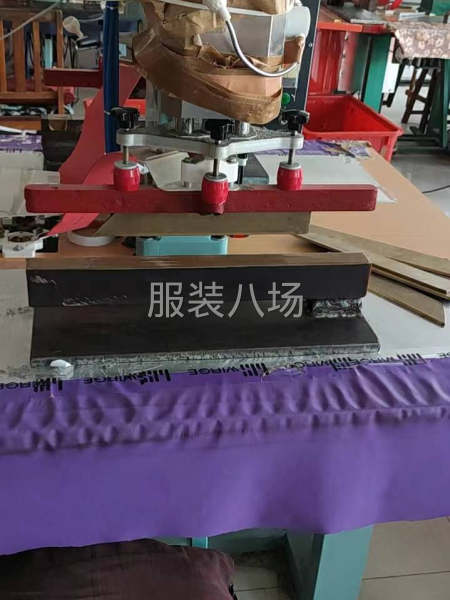PU面料高频热合服装上衣裤子-第1张图片
