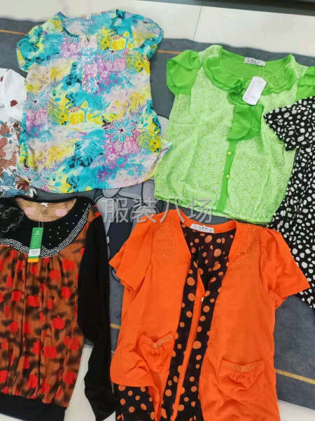 批发中老年服装900件-第4张图片