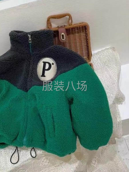 招4人以上加工廠做外套2個款-第1張圖片