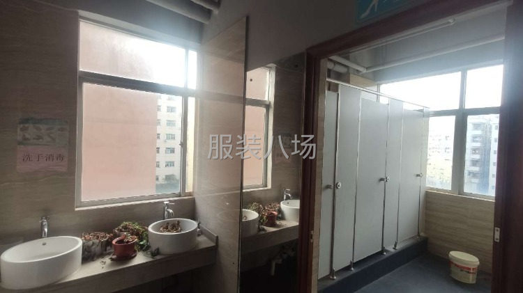 1200平一层一户，有前台，办公室，展厅，会议室，仓库等！-第8张图片