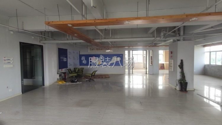 1200平一层一户，有前台，办公室，展厅，会议室，仓库等！-第5张图片