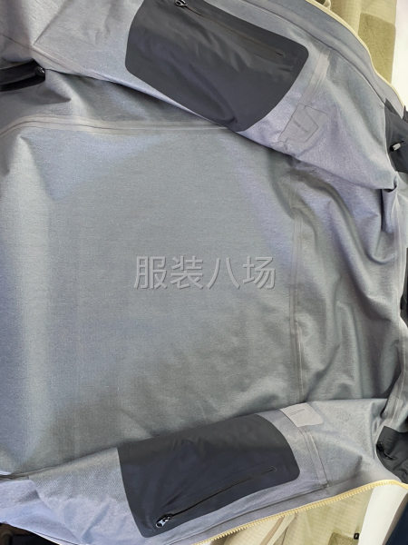 高端无缝压胶过胶冲锋衣光版冲锋衣-第3张图片