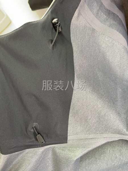 高端无缝压胶过胶冲锋衣光版冲锋衣-第1张图片