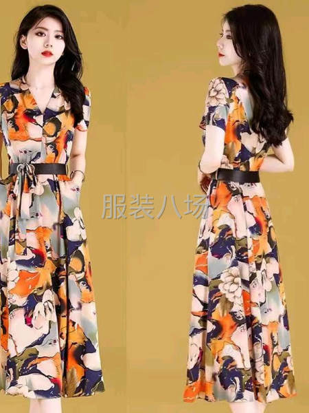 批发连衣裙4378件-第1张图片