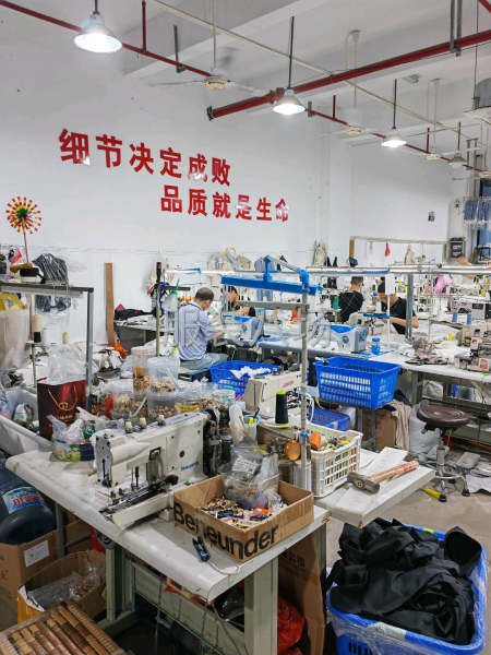 本廠承接網店，派克服，皮衣，針織，褲子等，前后道齊全，歡迎驗-第3張圖片