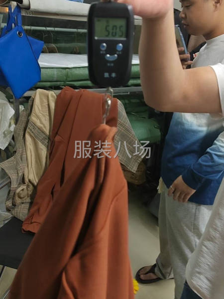 批发卫衣3800件-第4张图片