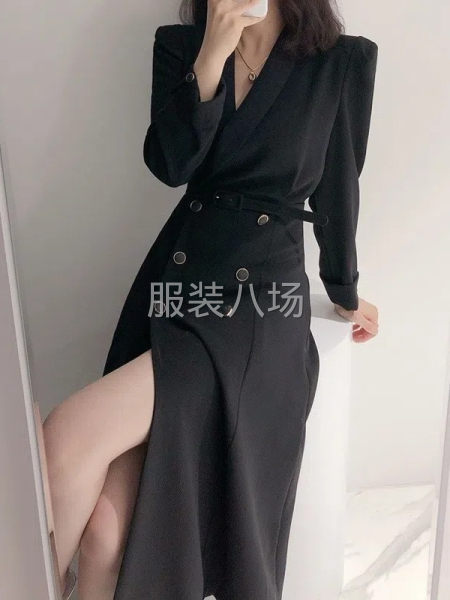 招整件半精品車位-第1張圖片