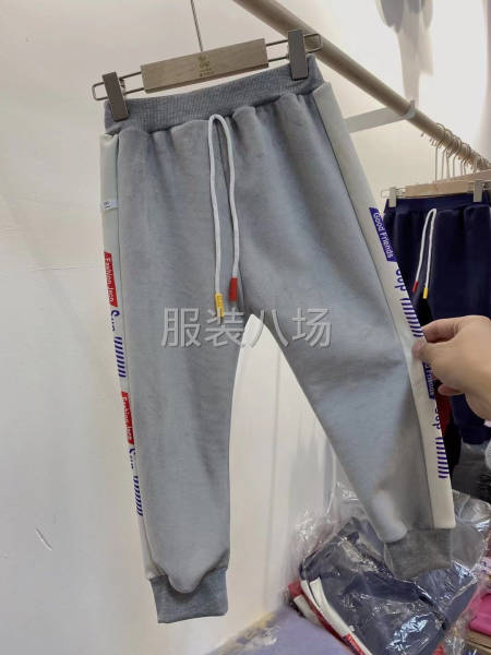 批发童装加绒卫裤500件-第1张图片