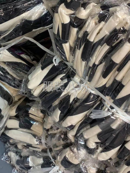 批发卫衣/绒衫1千件-第3张图片