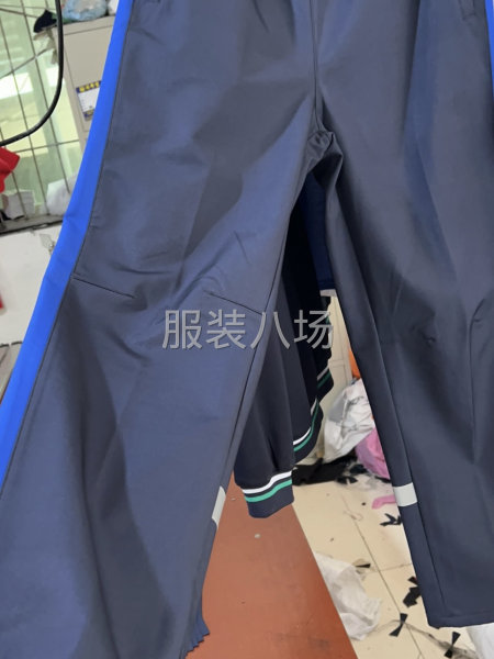 300件工装外发-第1张图片