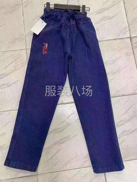 批發(fā)牛仔褲1.6萬(wàn)件-第6張圖片