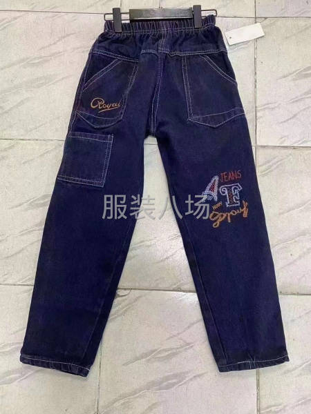批發(fā)牛仔褲1.6萬(wàn)件-第1張圖片