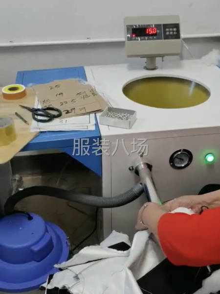 承接羽绒服充绒加工-第1张图片