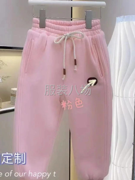 加工厂找货源充足的老板， 主做裤子，卫衣！-第5张图片