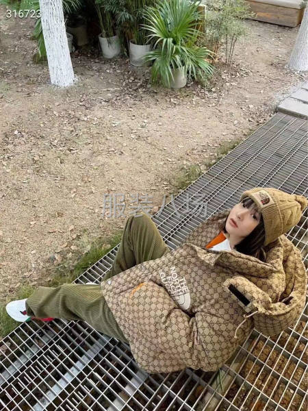 男女同款顶级羽绒服-第4张图片