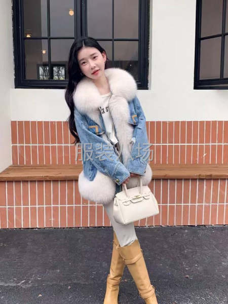 爆款鵝絨皮草?材質：芬蘭狐貍毛領/白鵝絨?-第3張圖片