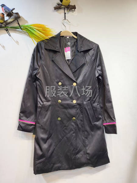 批发风衣2716件-第1张图片