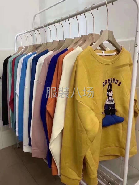批发宽松卫衣460件-第2张图片