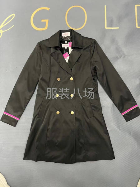 批发风衣2800件-第3张图片
