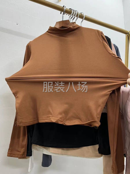 批发打底衫915件-第5张图片
