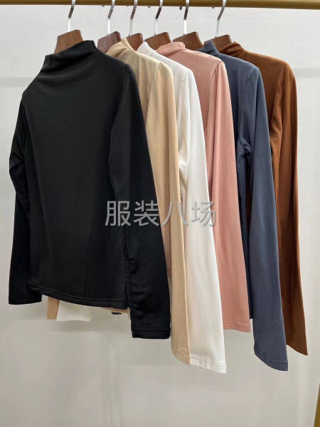 批发打底衫915件-第1张图片