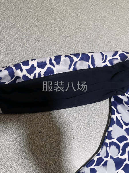 接客户的卫衣，T桖衫压年订单。-第1张图片