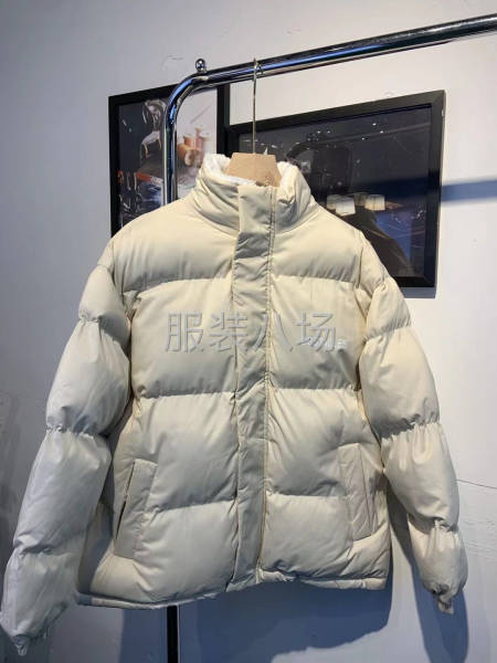 批发羊羔绒面包服8600件-第8张图片