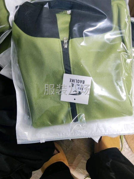 本厂在线接货，会做棒球服服，卫衣拉链套装裤子等-第6张图片