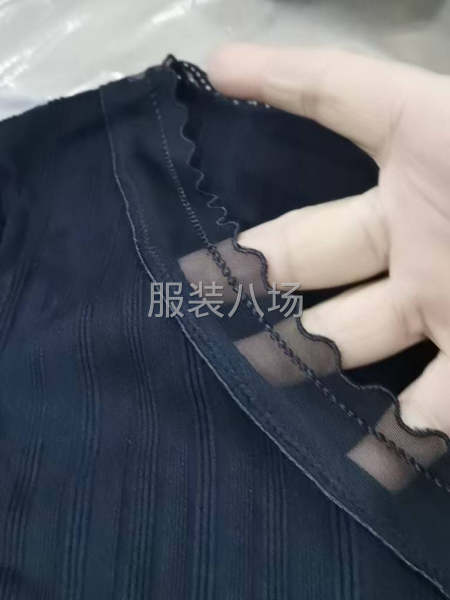 批发蕾丝打底衫1万件-第1张图片