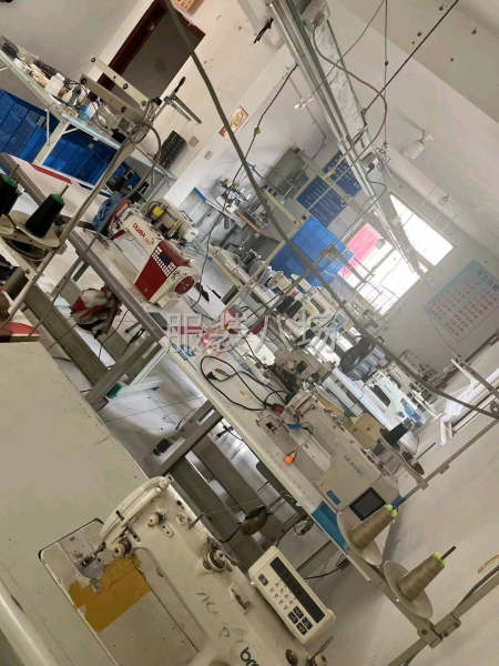 招聘缝纫工10名，常年干跑量半精品，工序简单-第2张图片