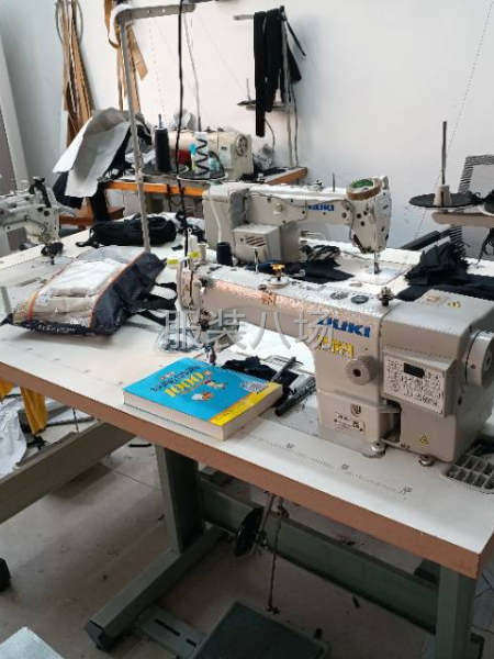承接服装制板打样，精品单加工。批量加工匀可-第5张图片