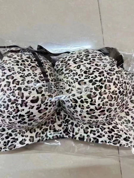 批发文胸3万件-第6张图片