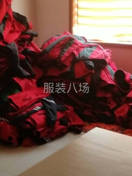 招聘裁剪  学徒也可以  要求吃苦耐劳-第2张图片