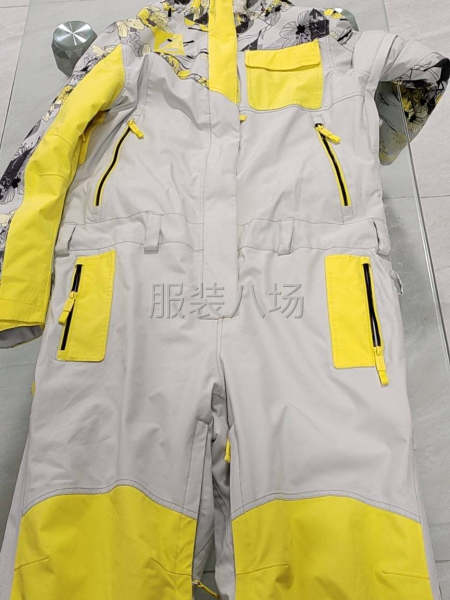 专业冲锋衣，滑雪服，雨衣等压胶类服装-第6张图片