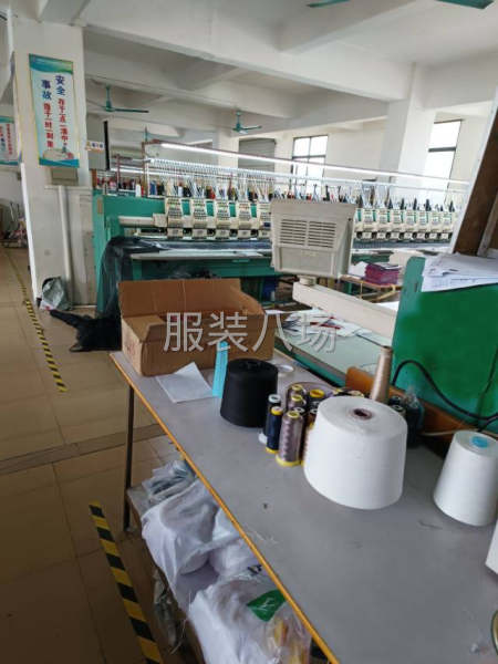 晶苑制衣厂大量招聘绣花看机，平车，打边车，冚车多名-第2张图片