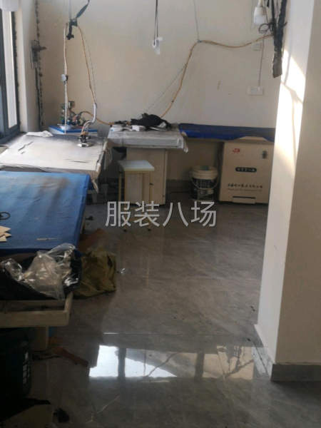 本厂因大量女装返单，现招夫妻对8名，想踏实赚钱的来，倒江湖勿-第1张图片
