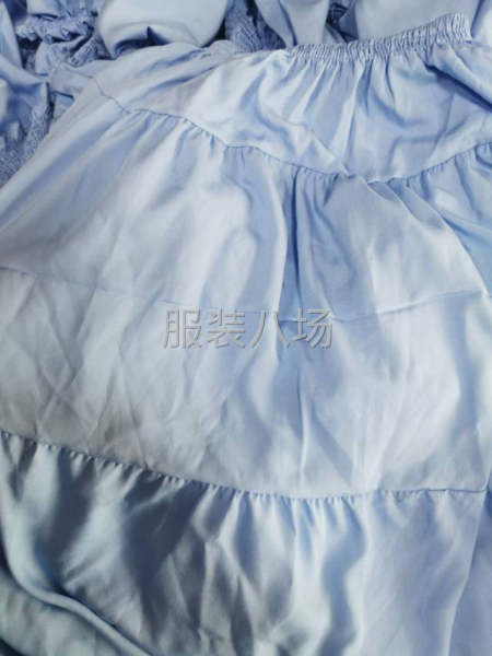 招四线打边，会打缩折裙摆-第1张图片