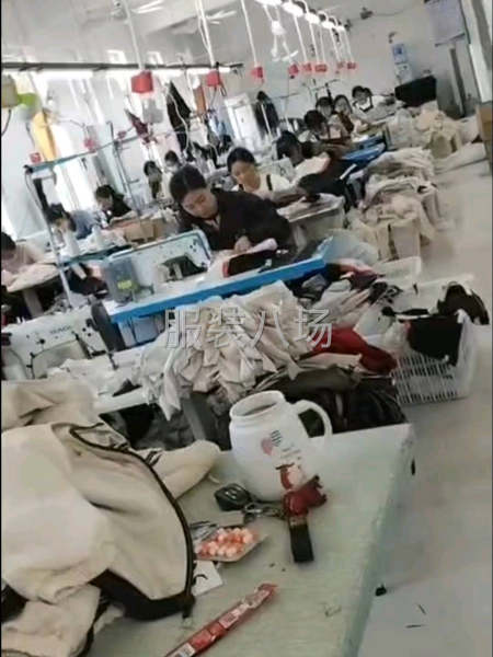 30人流水線生產(chǎn)專業(yè)褲子，夾克-第2張圖片