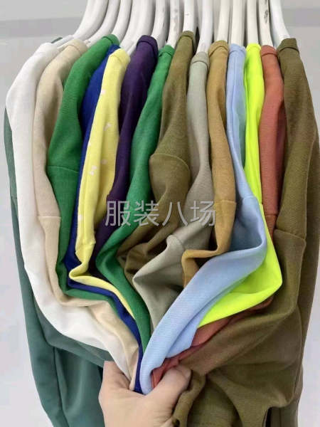 批发T恤9800件-第2张图片