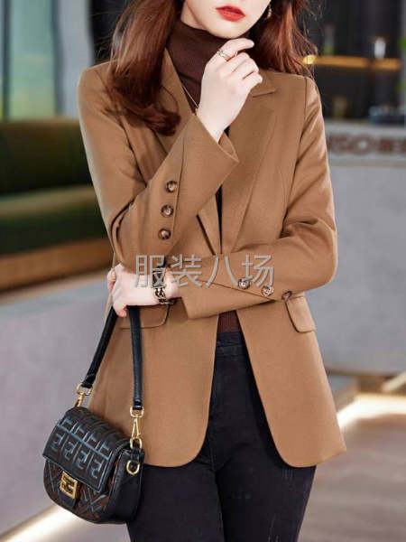 四季装女装-第1张图片