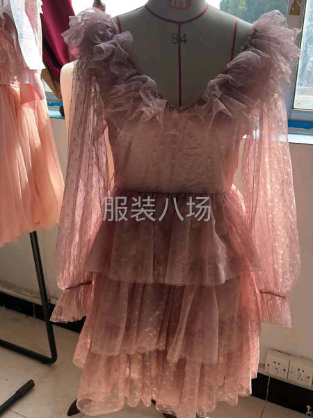 2千件婚纱礼服外发-第2张图片