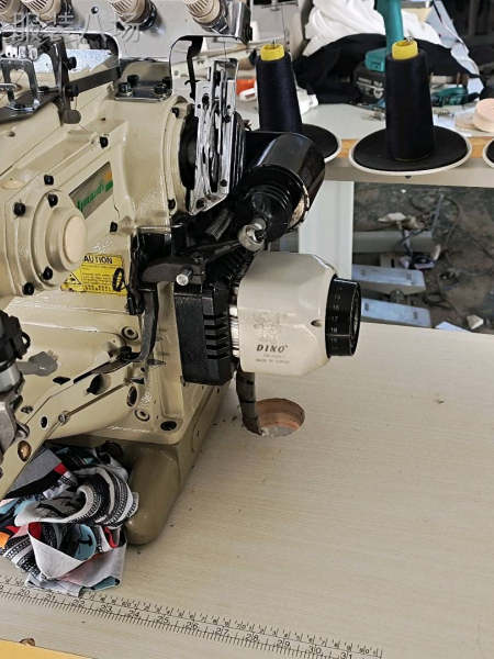 牛腿式三针五线绷缝机-第1张图片