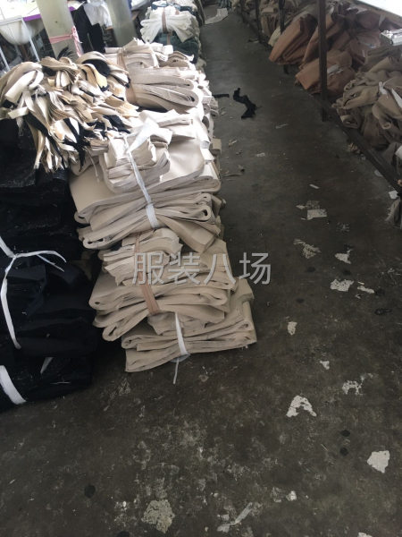 招整件裤子车位4名-第1张图片