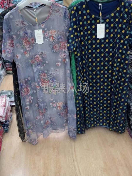 老年连衣裙精品款花型靓货-第2张图片
