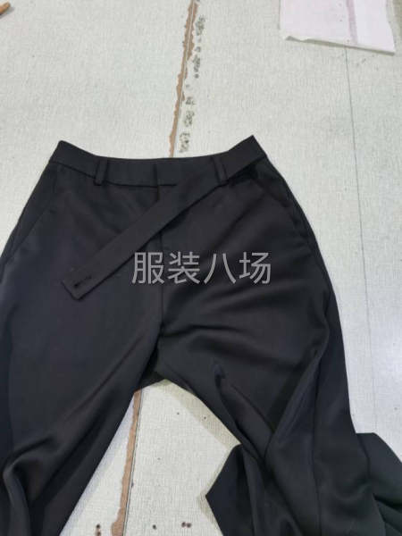 西裤20元一条招整件裤子车位-第1张图片
