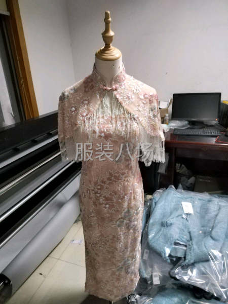 承接各種半精品精品西裝大衣小香風旗袍漢服女士時裝-第8張圖片