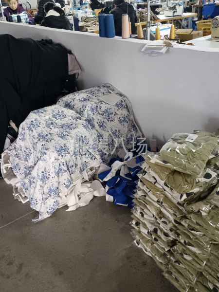 网店童装大烫一名，外衣车工4名，货源稳定-第1张图片