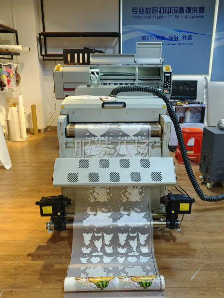 服裝印花 T恤印花 白墨燙畫 價(jià)格優(yōu)勢(shì) 免費(fèi)打樣。-第7張圖片